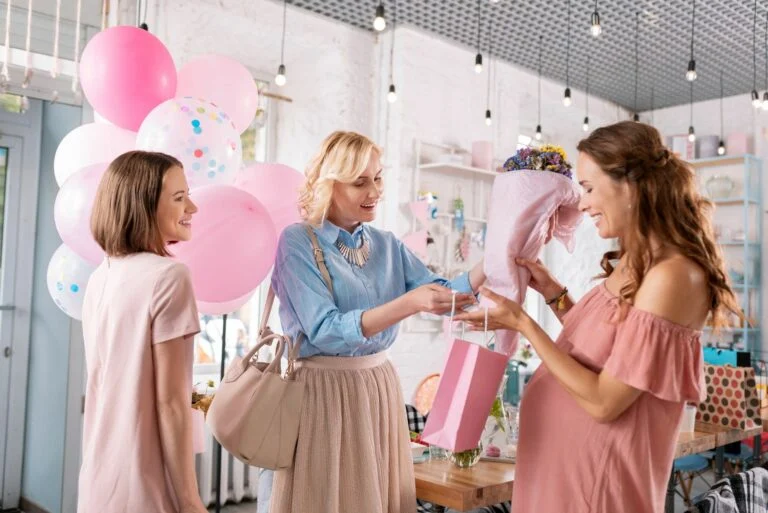 Tipps für die Gestaltung von Einladungen und Dankeskarten für eine Babyparty